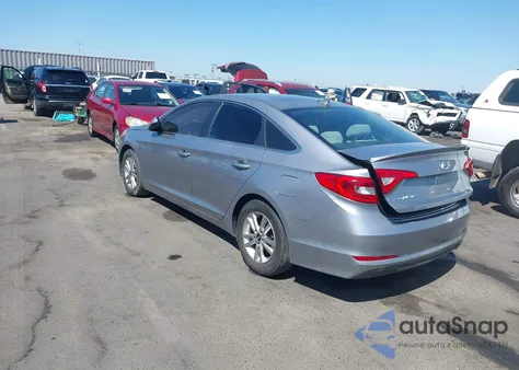 2016 Hyundai Sonata z USA, uszkodzony, nr VIN 5NPE24AFXGH393478